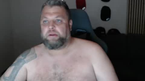 Snapshot of chrizz80 chatting on June 2026 10:46:01 PM Chrizz online show from June 2026 10:46:01 PM