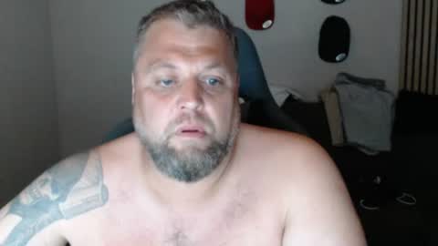 Snapshot of chrizz80 chatting on July 2026 09:52:02 PM Chrizz online show from July 2026 09:52:02 PM