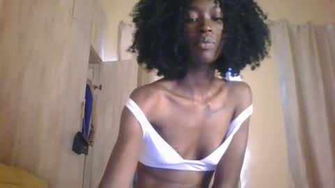 Snapshot of chroe22 chatting on April 2026 01:41:02 PM chroe22 online show from April 2026 01:41:02 PM