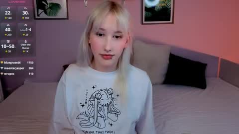 Snapshot of chrome_heartz chatting on March 2026 02:28:02 PM EvaBlonde TayaBrunette EliieBlack hair online show from March 2026 02:28:02 PM