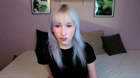 Snapshot of chrome_heartz chatting on April 2026 02:21:01 PM EvaBlonde TayaBrunette EliieBlack hair online show from April 2026 02:21:01 PM