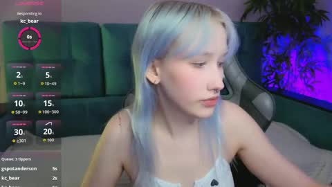 Snapshot of chrome_heartz chatting on April 2026 02:05:01 PM EvaBlonde TayaBrunette EliieBlack hair online show from April 2026 02:05:01 PM