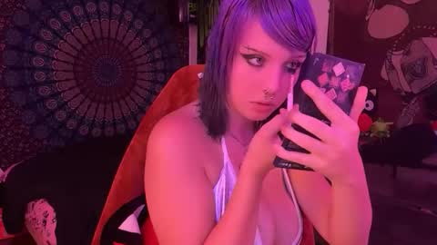 Snapshot of chromeheartzz chatting on March 2026 03:33:02 AM chromeheartzz online show from March 2026 03:33:02 AM