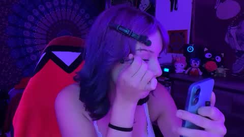 Snapshot of chromeheartzz chatting on April 2026 02:34:01 AM chromeheartzz online show from April 2026 02:34:01 AM