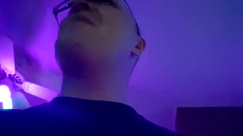 chronicvibez online show from January 2026 01:11:01 AM