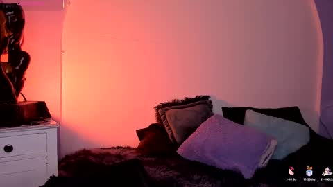 chrristopher77 online show from September 2025 03:48:01 PM