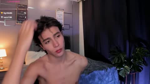 chrristopher77 online show from November 2025 05:46:02 PM