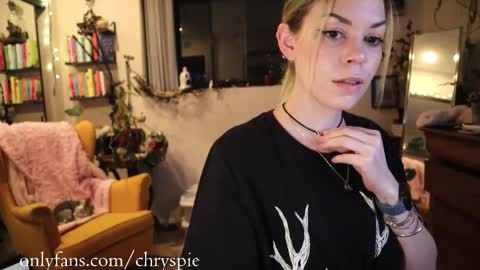 Chrys online show from October 2025 05:39:02 AM