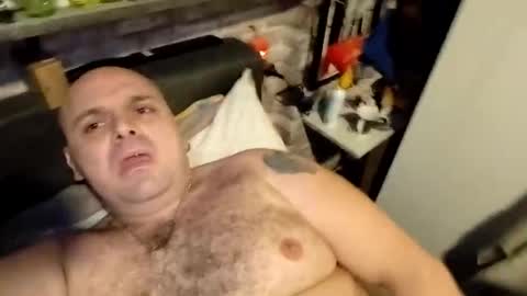 Snapshot of chubbyman40 chatting on January 2026 07:17:01 PM chubbyman40 online show from January 2026 07:17:01 PM