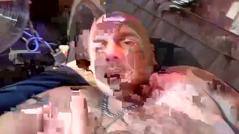 Snapshot of chubbyman44 chatting on July 2026 09:21:01 PM chubbyman44 online show from July 2026 09:21:01 PM