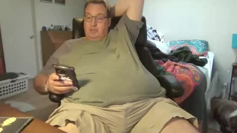 Snapshot of chubbywren chatting on April 2026 10:37:01 PM Wren online show from April 2026 10:37:01 PM