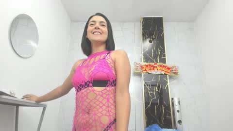 ...   ... online show from December 2025 04:18:02 AM