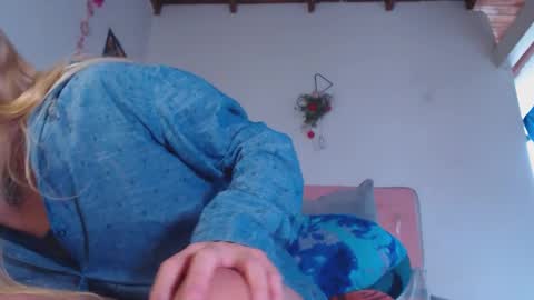 cicimom online show from December 2025 01:50:02 PM