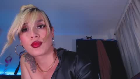 Snapshot of cicimom chatting on March 2026 12:10:01 AM cicimom online show from March 2026 12:10:01 AM