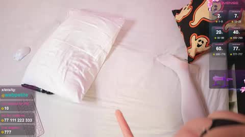 Snapshot of cii_lerry chatting on November 2025 12:30:01 AM Lerry online show from November 2025 12:30:01 AM