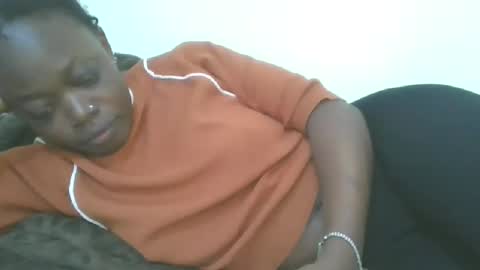 Snapshot of cilia_petite chatting on November 2025 11:42:02 AM cilia petite online show from November 2025 11:42:02 AM