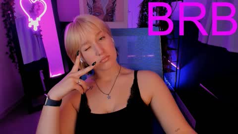 Snapshot of cinbellamy chatting on September 2025 05:22:02 AM Cin Bellamy online show from September 2025 05:22:02 AM