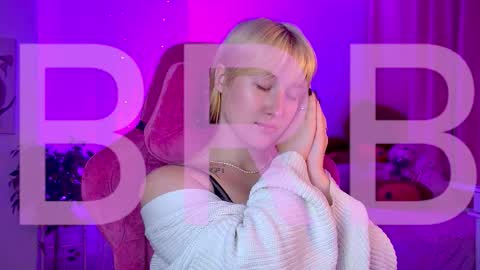 Snapshot of cinbellamy chatting on October 2025 02:33:01 AM Cin Bellamy online show from October 2025 02:33:01 AM