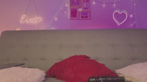 Snapshot of cinderella_lewis chatting on April 2026 04:46:01 AM Sofi Eva and Mey online show from April 2026 04:46:01 AM