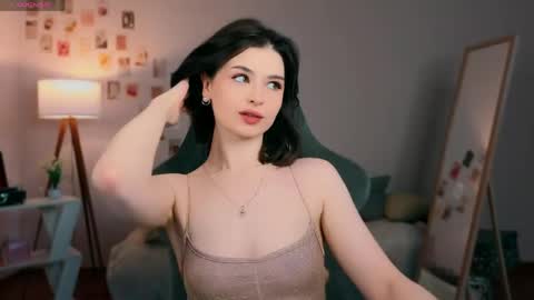 Snapshot of cindyclub_ chatting on May 2026 03:26:01 AM Rebbeka online show from May 2026 03:26:01 AM
