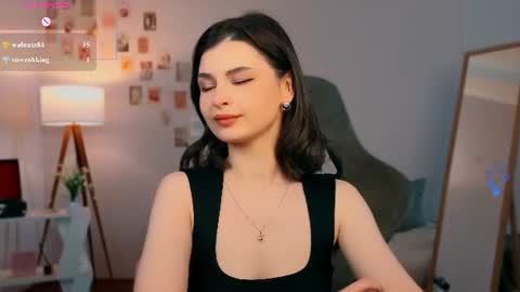 Snapshot of cindyclub_ chatting on June 2026 04:11:01 AM Rebbeka online show from June 2026 04:11:01 AM