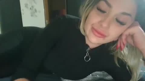 GreenKarina online show from January 2025 08:33:01 PM