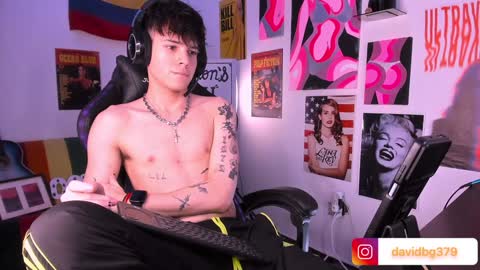 David     Independent Model online show from February 2025 05:10:01 AM