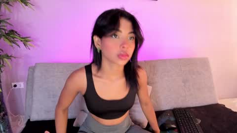 cinnamon_kyla online show from January 2025 04:57:02 PM