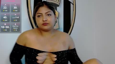 cinnamorena online show from October 2025 05:19:01 AM