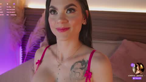 Snapshot of cinthia_jones2 chatting on January 2026 05:43:02 AM Cinthia online show from January 2026 05:43:02 AM