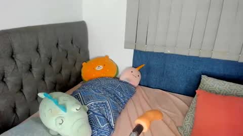 Cinthya online show from December 2024 12:19:01 AM