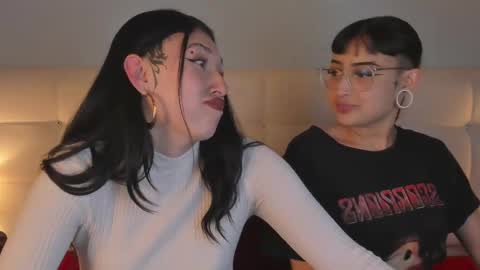 Snapshot of cintya_kors chatting on March 2025 02:15:02 AM Cintya online show from March 2025 02:15:02 AM