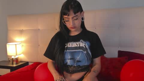 Snapshot of cintya_kors chatting on March 2025 09:56:01 PM Cintya online show from March 2025 09:56:01 PM