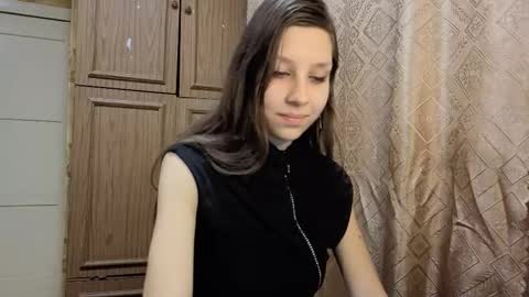 Lisa Salivan online show from November 2025 11:10:01 PM