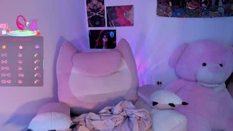 Snapshot of circe_l chatting on March 2026 09:43:01 PM Paulina online show from March 2026 09:43:01 PM