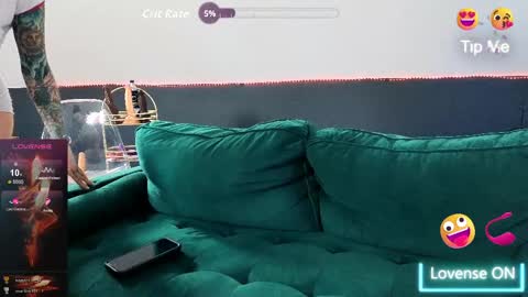 Snapshot of circescream chatting on March 2026 08:09:01 PM Circescream online show from March 2026 08:09:01 PM