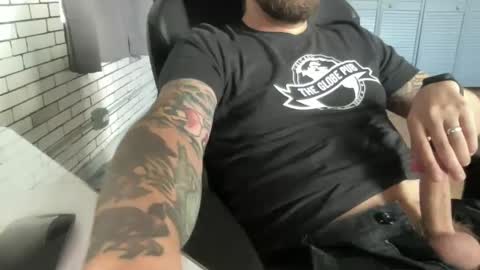 circleofsix online show from October 2025 05:54:01 PM