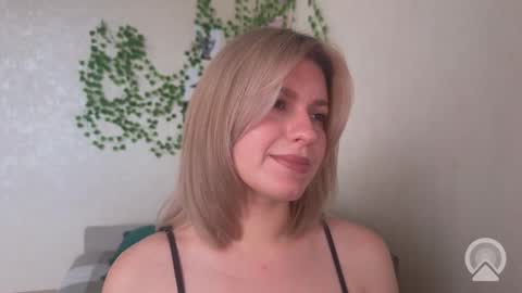 karina online show from September 2025 09:58:02 AM