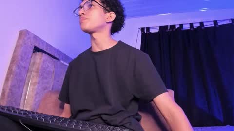 Snapshot of cj_davis1 chatting on March 2026 02:16:02 AM cj_davis1 online show from March 2026 02:16:02 AM