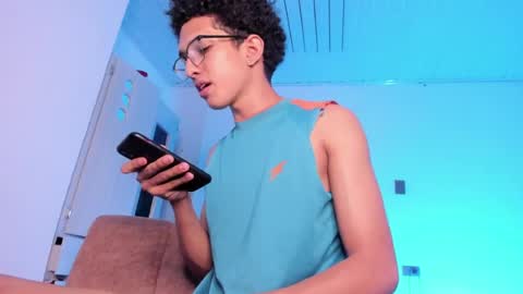 Snapshot of cj_davis1 chatting on May 2026 01:33:01 AM cj_davis1 online show from May 2026 01:33:01 AM