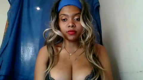 Snapshot of ckamilla45 chatting on September 2025 05:42:02 AM ckamilla45 online show from September 2025 05:42:02 AM