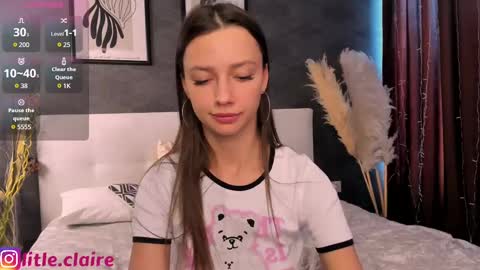 Snapshot of claire_amoure chatting on February 2025 08:54:02 AM Claire online show from February 2025 08:54:02 AM