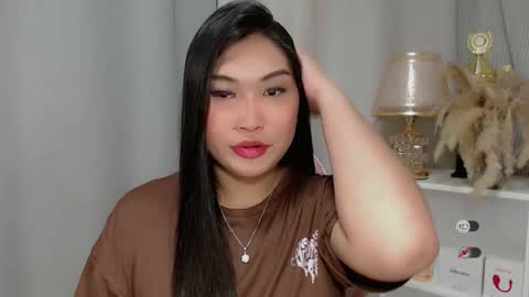 Snapshot of claire_wntr chatting on May 2026 03:45:02 AM CLAIRE online show from May 2026 03:45:02 AM