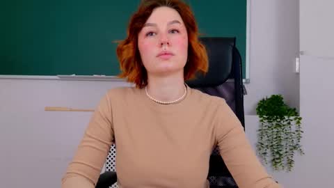 Snapshot of clairemathis chatting on February 2026 02:37:01 PM Claire online show from February 2026 02:37:01 PM