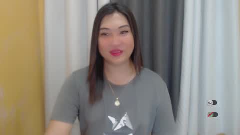 Snapshot of clairewntr_ chatting on January 2025 12:38:01 PM CLAIRE online show from January 2025 12:38:01 PM