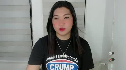 Snapshot of clairewntr_ chatting on February 2025 08:02:02 AM CLAIRE online show from February 2025 08:02:02 AM