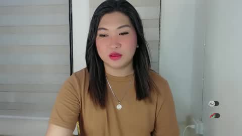 Snapshot of clairewntr_ chatting on February 2025 03:40:01 AM CLAIRE online show from February 2025 03:40:01 AM