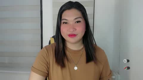 Snapshot of clairewntr_ chatting on February 2025 08:15:02 AM CLAIRE online show from February 2025 08:15:02 AM