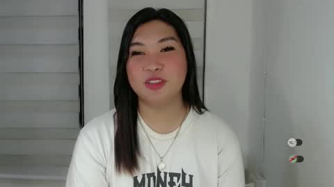 Snapshot of clairewntr_ chatting on February 2025 05:48:01 AM CLAIRE online show from February 2025 05:48:01 AM