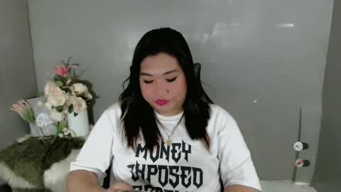 Snapshot of clairewntr_ chatting on February 2025 08:48:02 AM CLAIRE online show from February 2025 08:48:02 AM